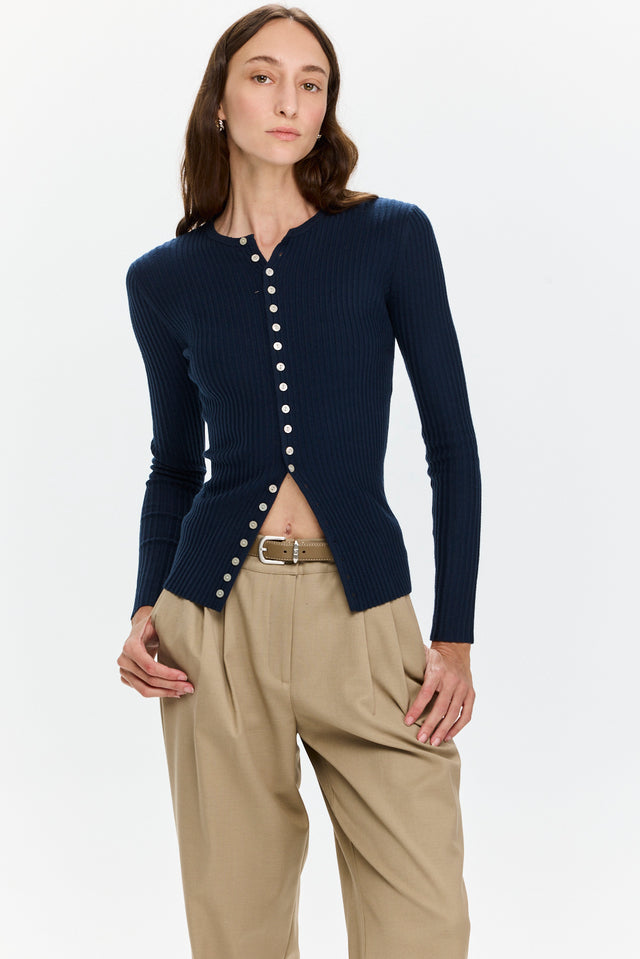 Rose Buttoned Knit Navy Blue
