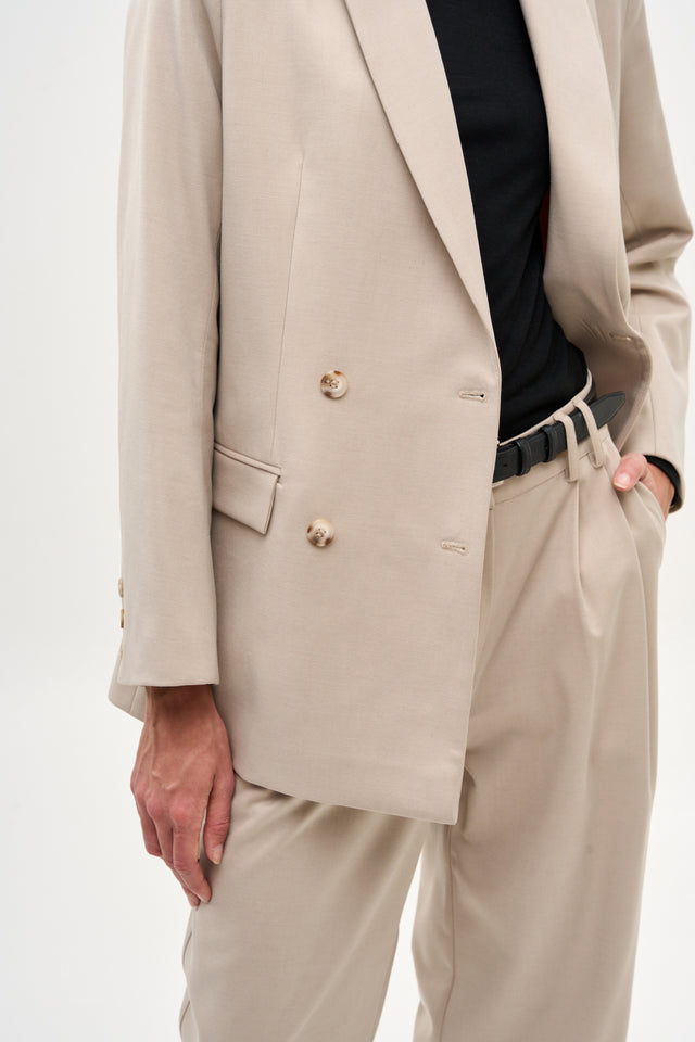 Elly Blazer Beige